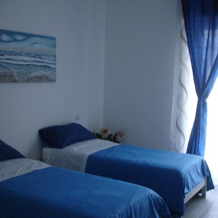 Apartament Le Gemelle Bari Zewnętrze zdjęcie