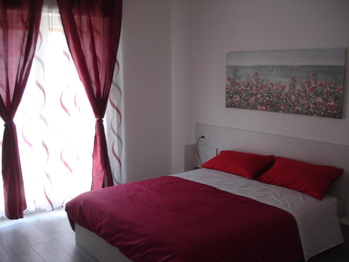 Apartament Le Gemelle Bari Zewnętrze zdjęcie