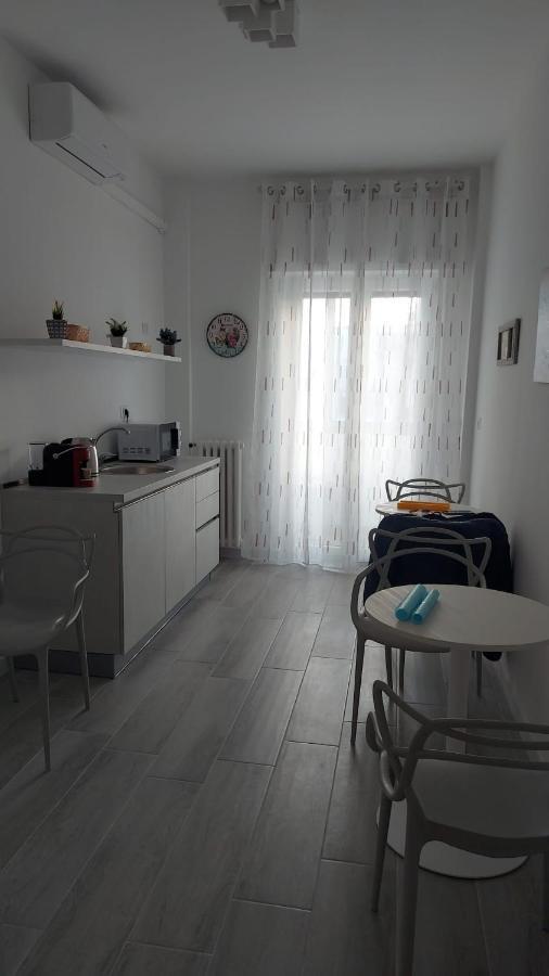 Apartament Le Gemelle Bari Zewnętrze zdjęcie